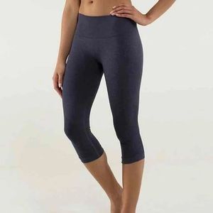 Lululemon crops